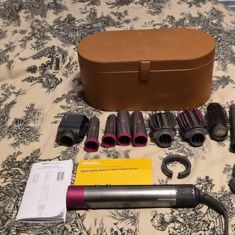 Dyson Hair Styling Kit with Pink and Brown